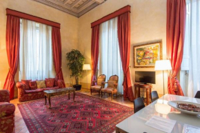 Pantheon Astonishing Luxury Apartment, Rome